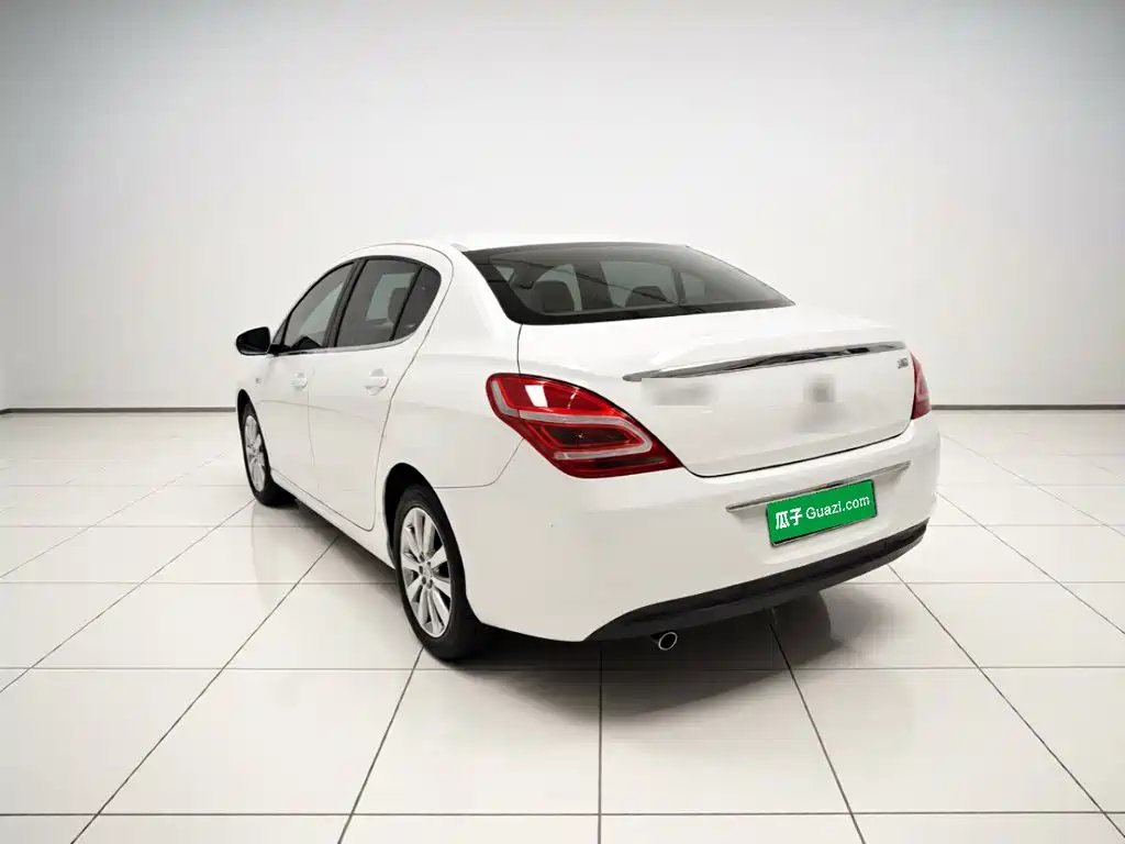 Peugeot 308 — миниатюра 4