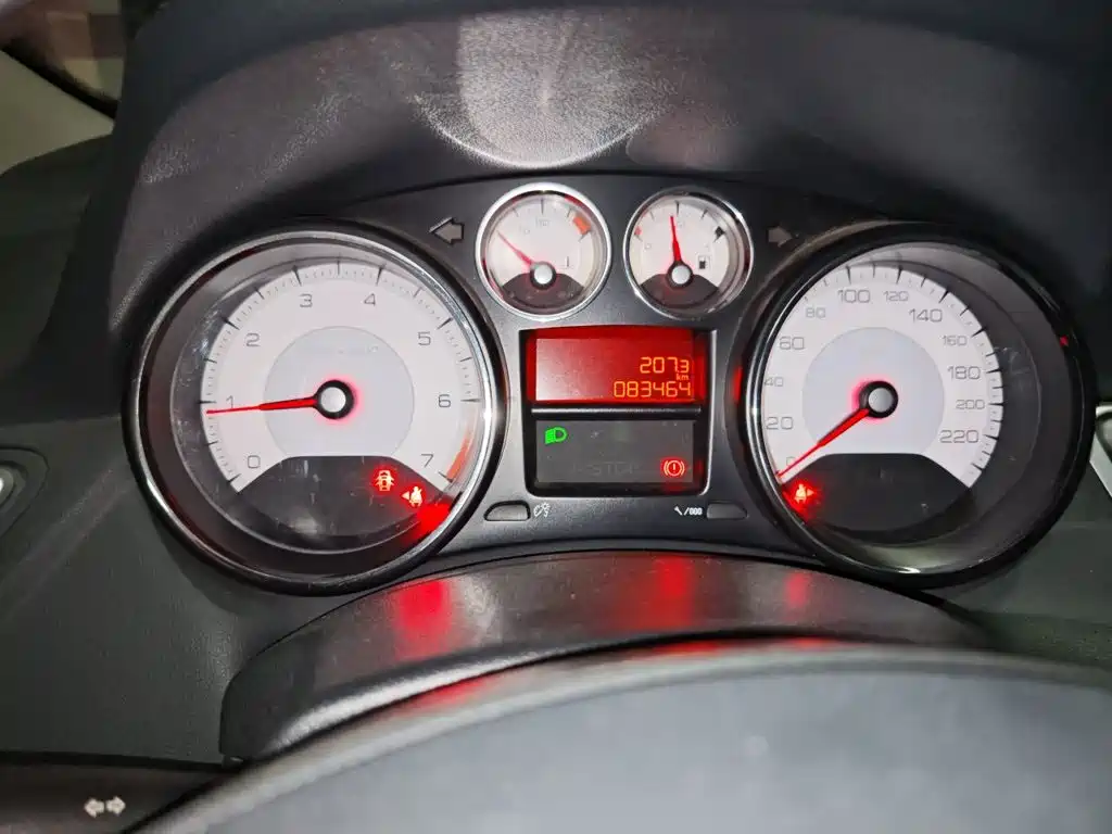Peugeot 308 — миниатюра 12