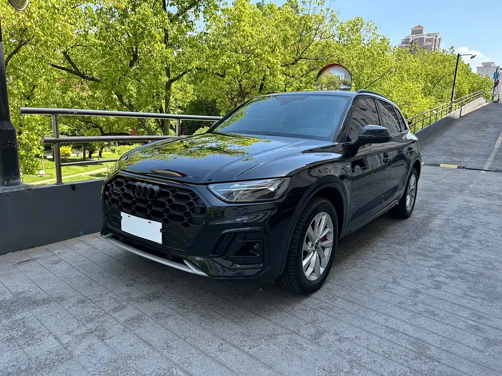 Audi Q5L 2022