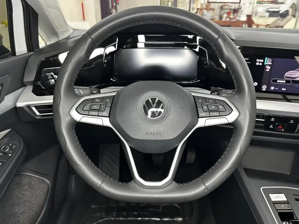Volkswagen Golf — миниатюра 14