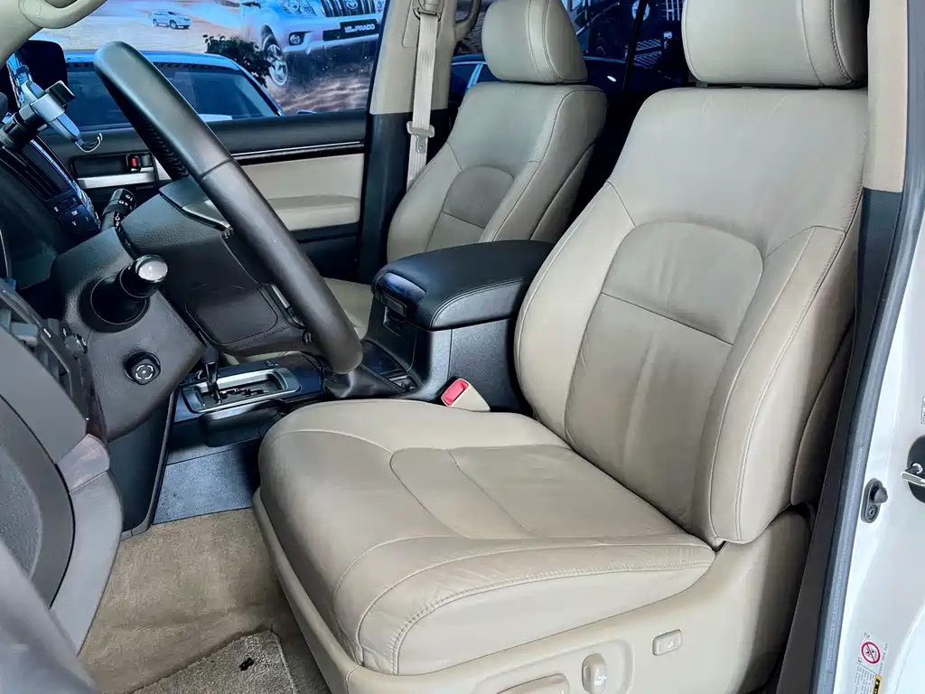 Toyota Land Cruiser — миниатюра 5