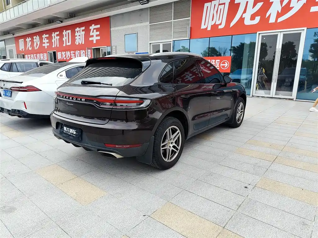 Porsche Macan — миниатюра 9