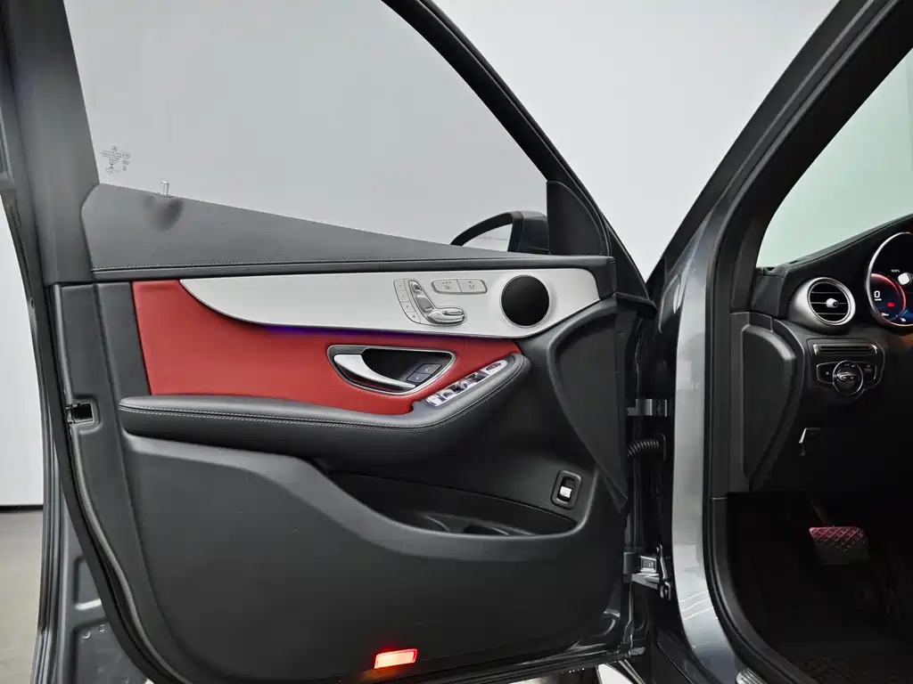 Mercedes-Benz GLC — миниатюра 15
