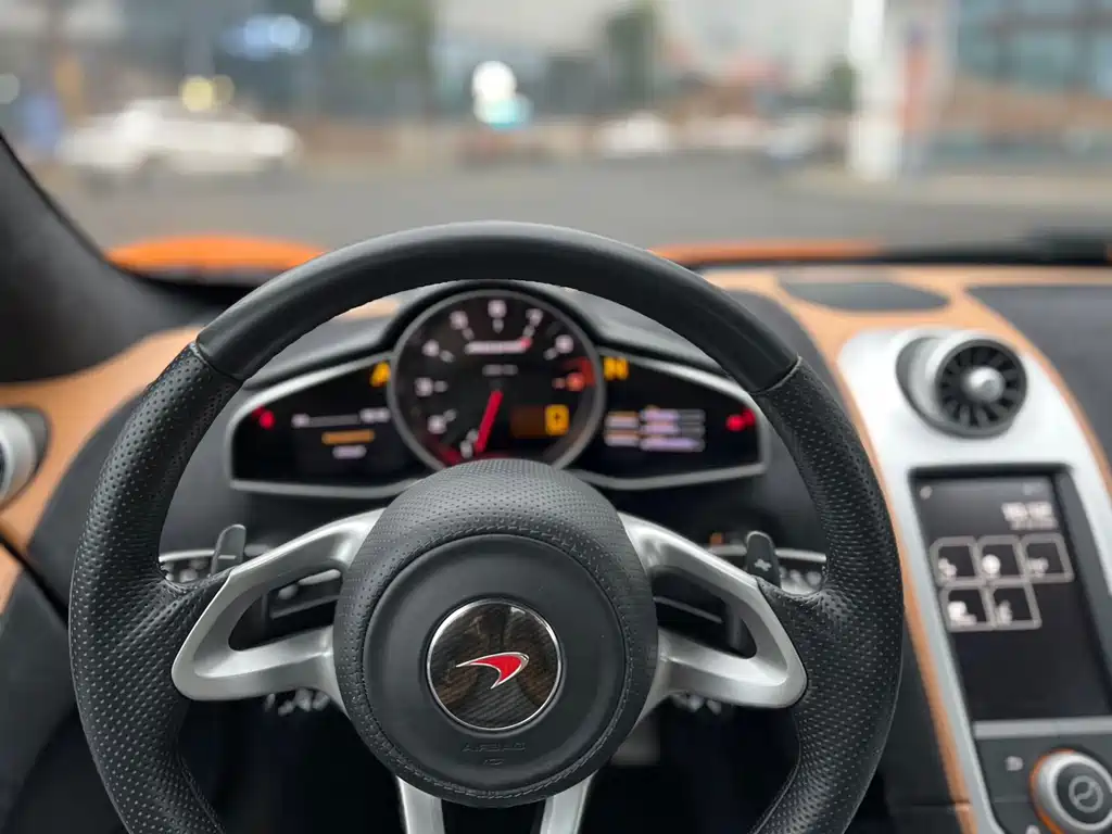 McLaren 12C — миниатюра 6