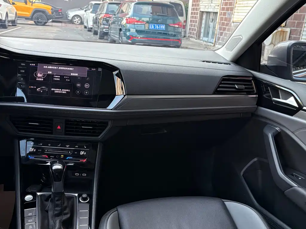 Volkswagen Sagitar — миниатюра 10