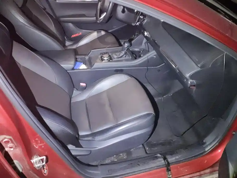 Mazda 3 Axela — миниатюра 8