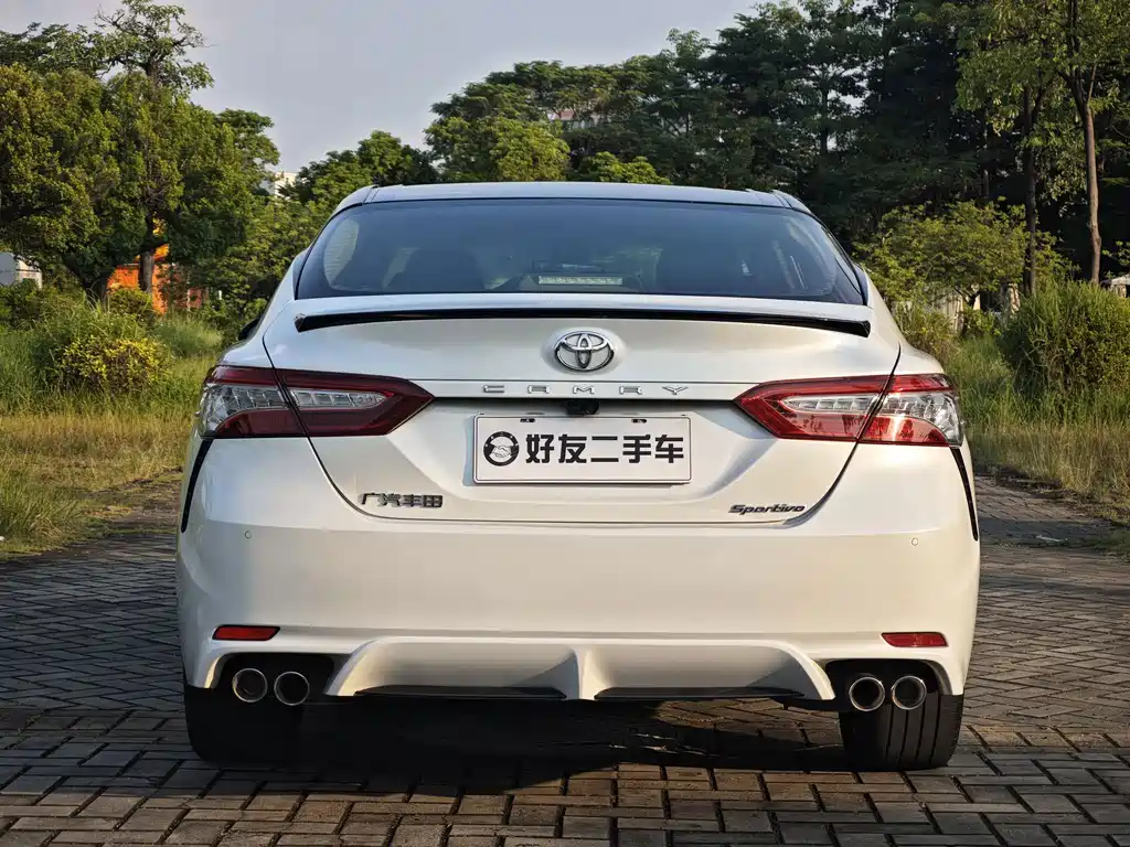 Toyota Camry — миниатюра 6