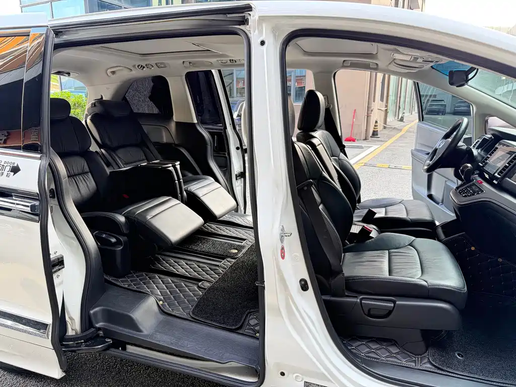 Honda Elysion — миниатюра 14