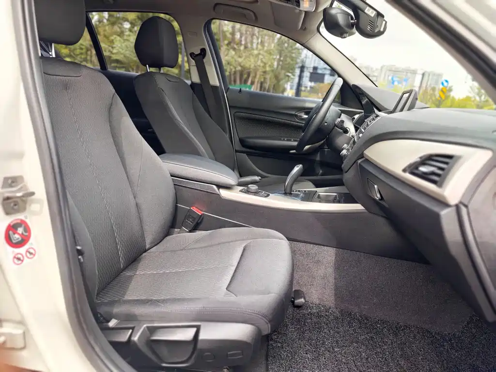 BMW 1 Series (Import) — миниатюра 15