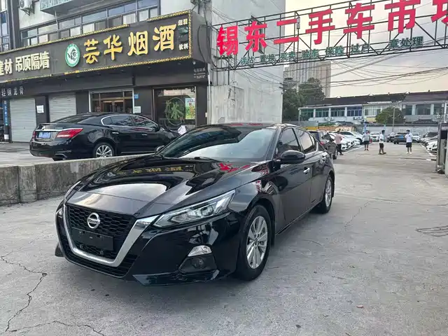 NISSAN TEANA 2019
