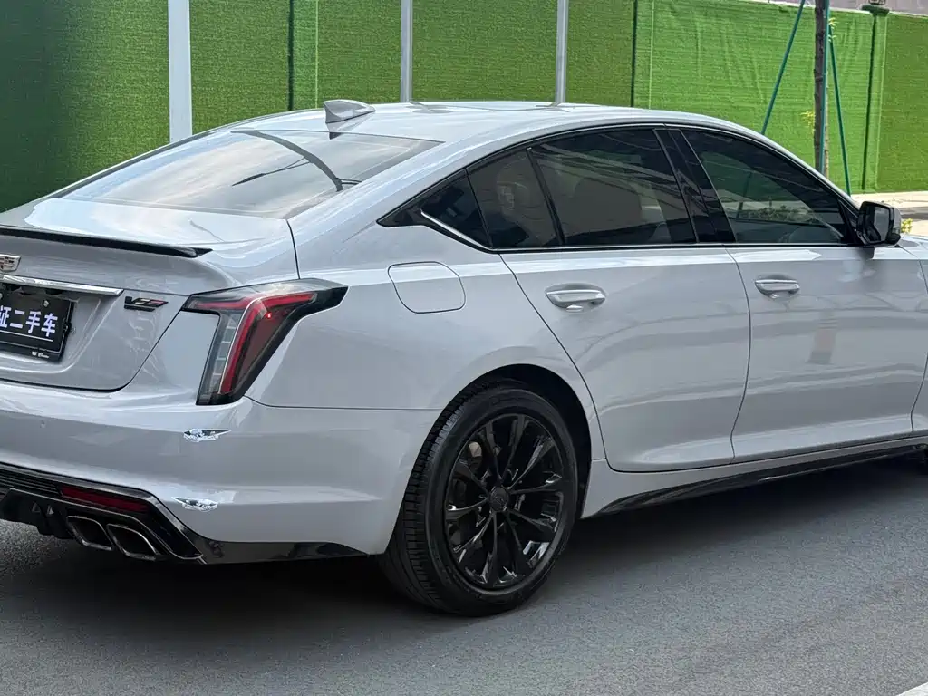 Cadillac CT5 — миниатюра 5