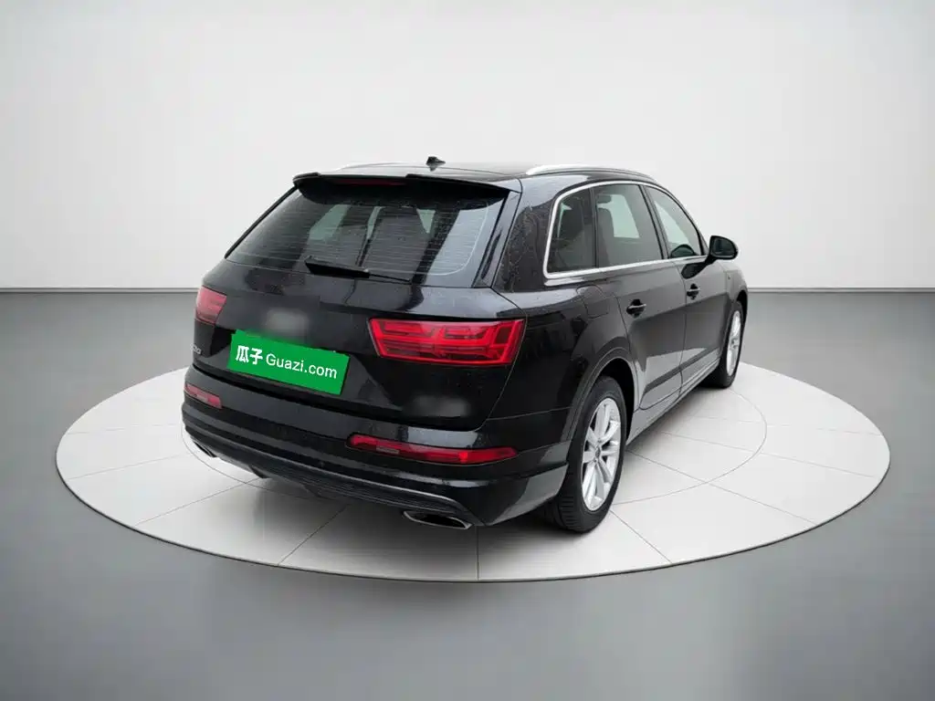 Audi Q7 — миниатюра 4