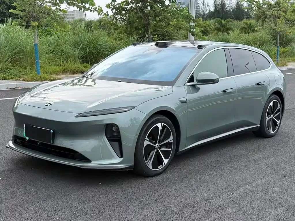 NIO ET5T