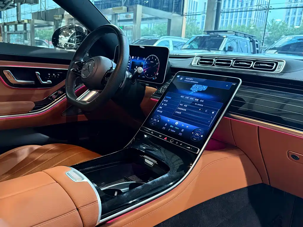 Mercedes-Benz S-Class — миниатюра 5