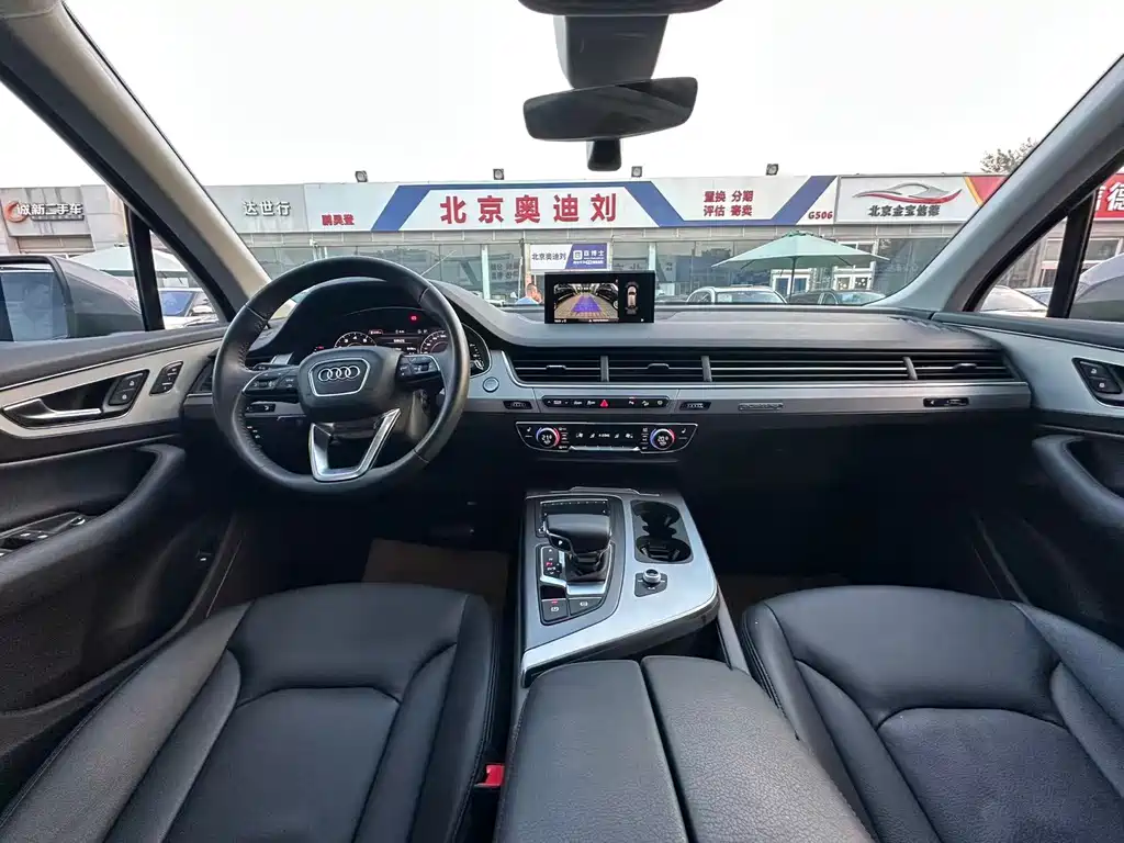 Audi Q7 — миниатюра 11