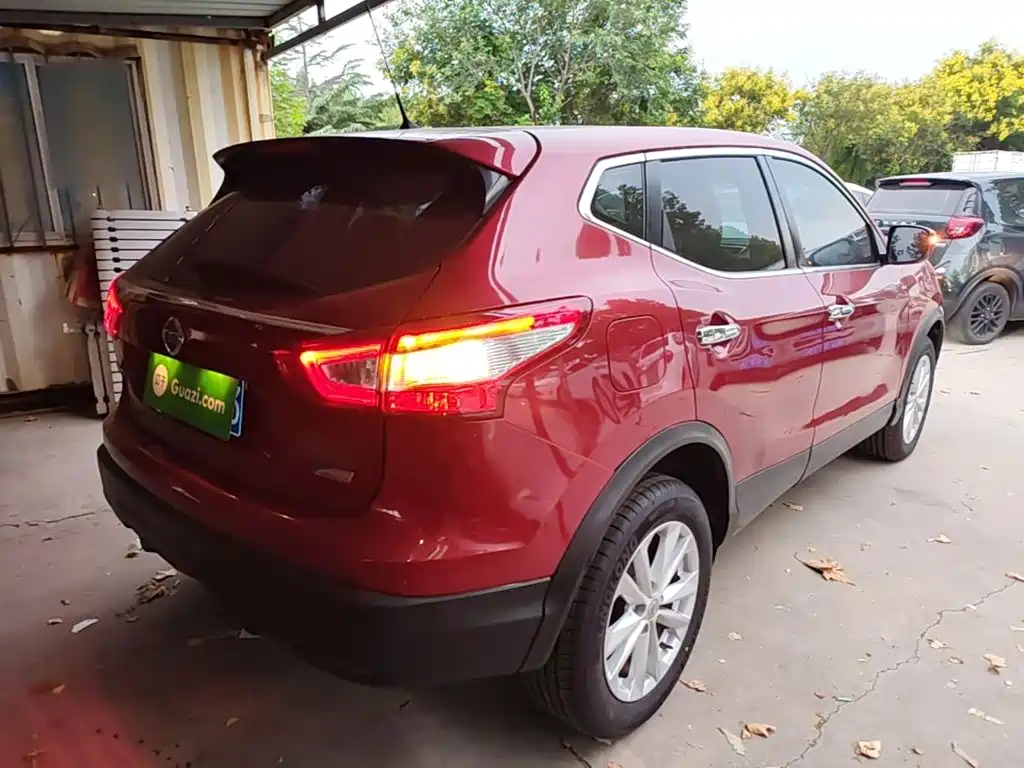 Nissan Qashqai — миниатюра 7
