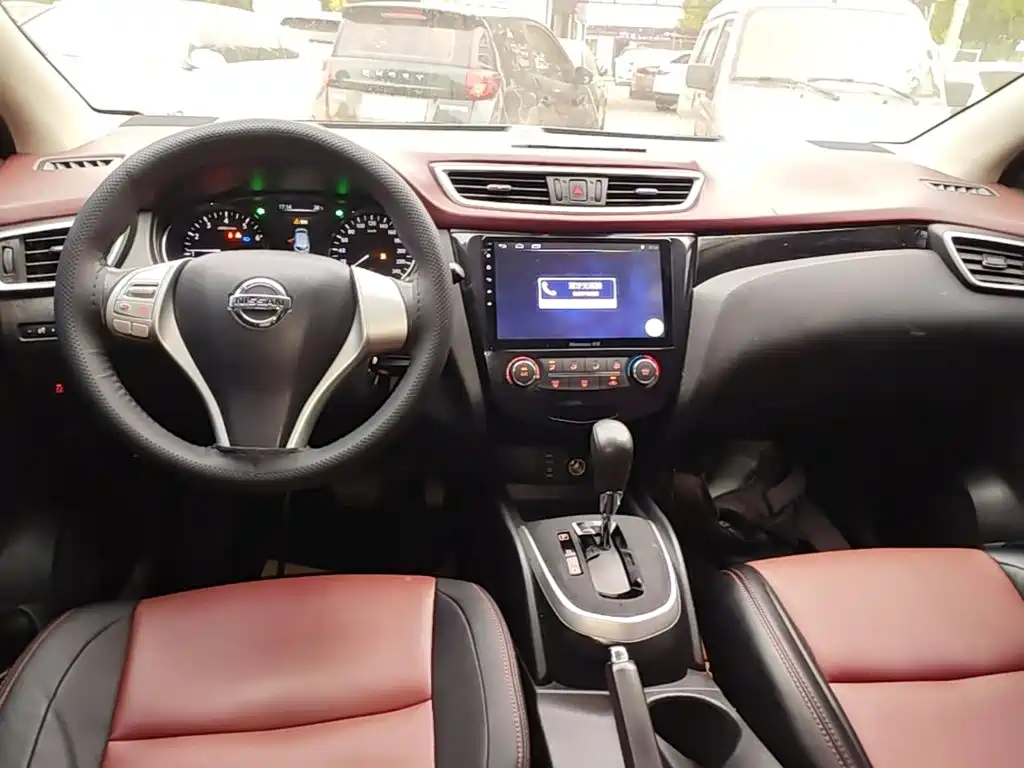 Nissan Qashqai — миниатюра 10