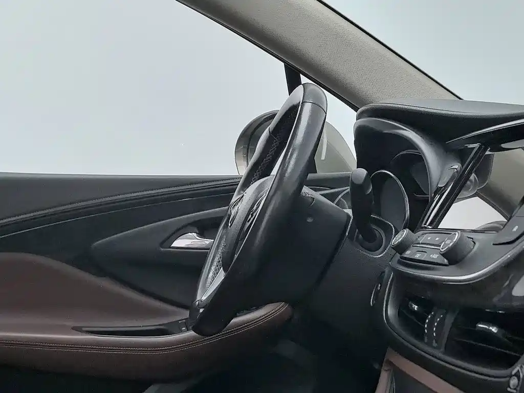 Buick Envision Plus — миниатюра 22