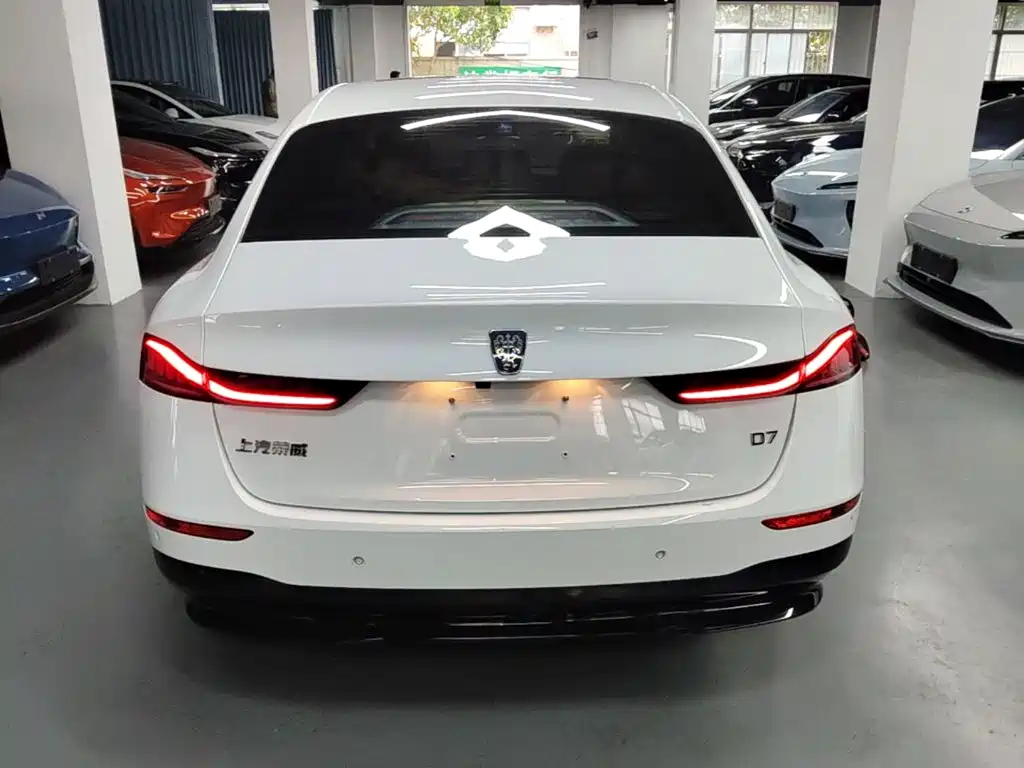 Roewe D7 — миниатюра 6