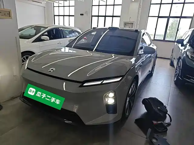 2025 Nio ET5