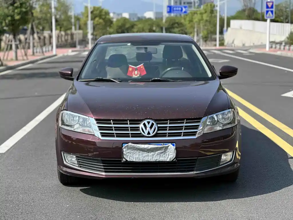 Volkswagen Lavida — миниатюра 2