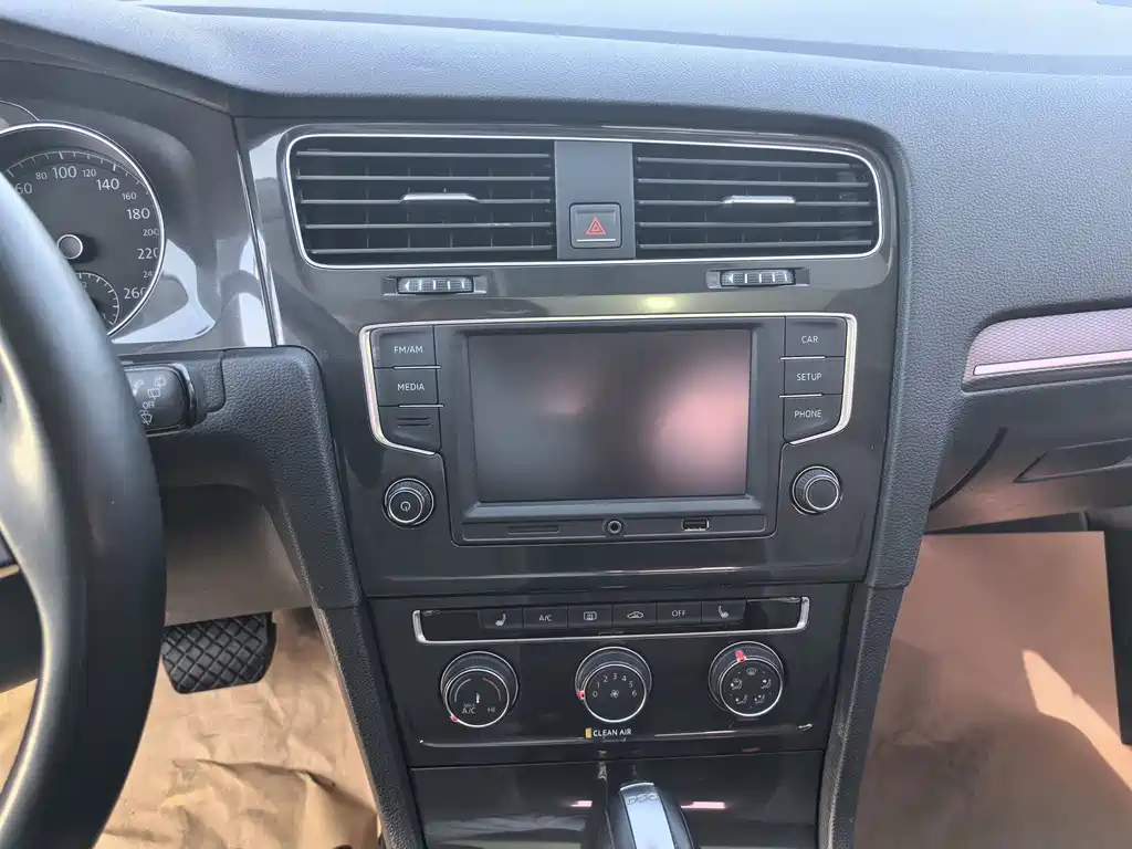 Volkswagen Golf — миниатюра 15