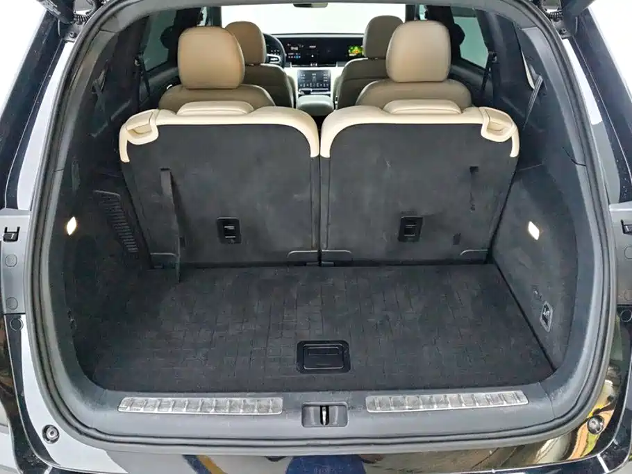 Li Auto Li ONE — миниатюра 4
