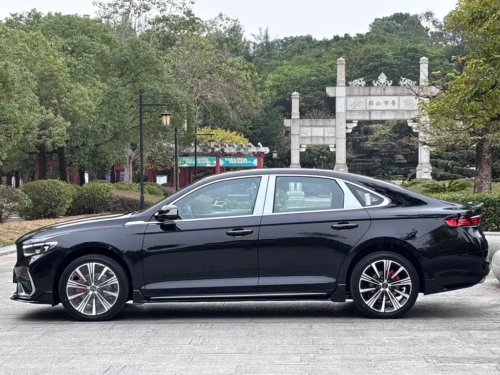 GEELY AUTOMOBILE XINGRUI