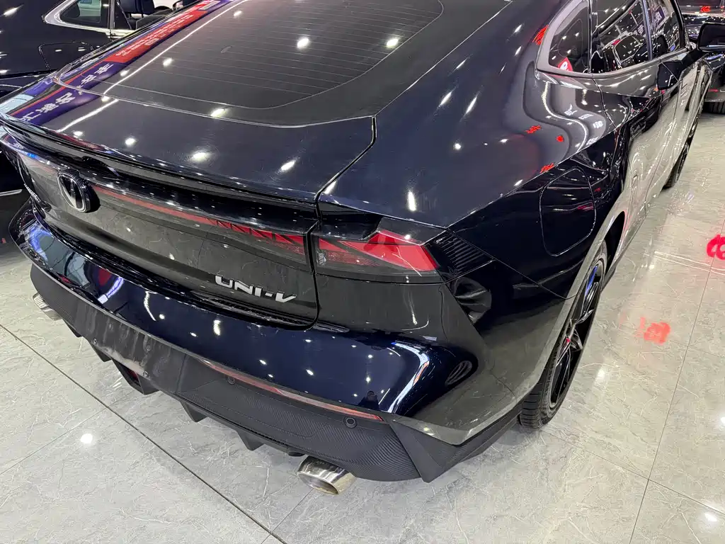 CHANGAN UNI V SMART IDD