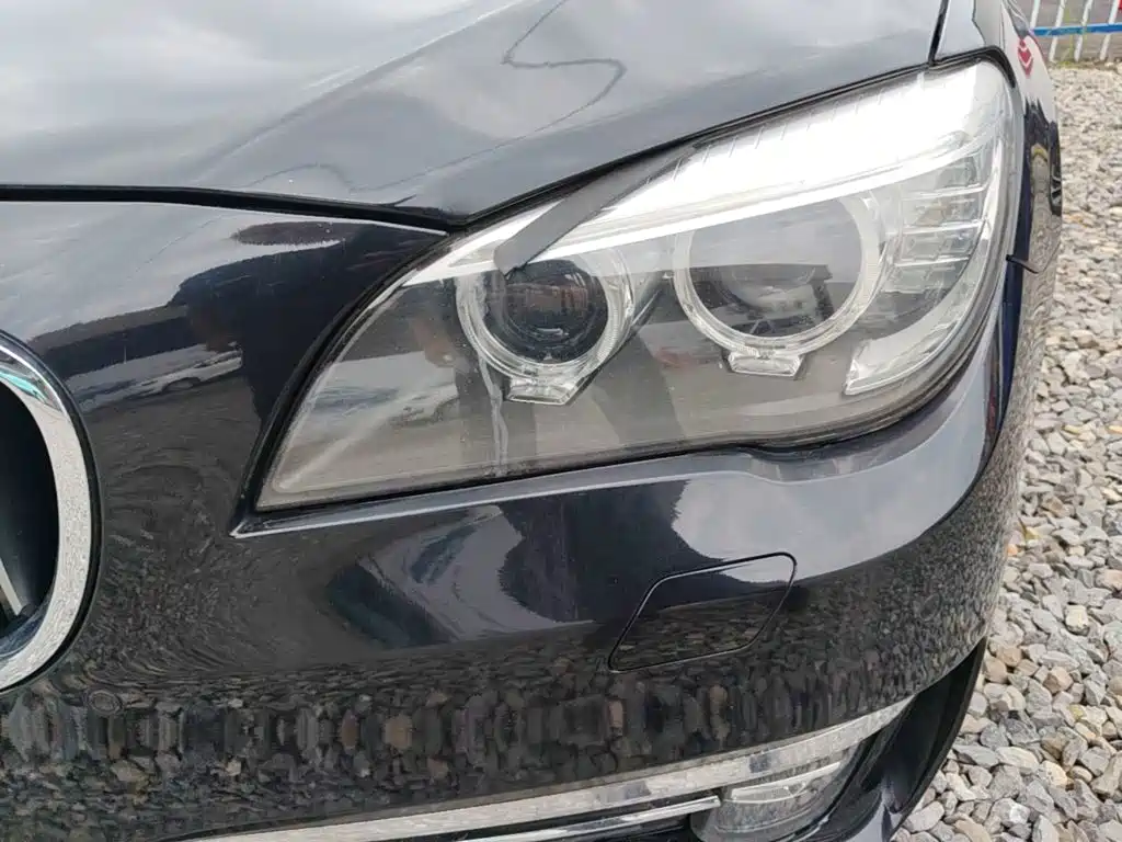 BMW 7 Series — миниатюра 24