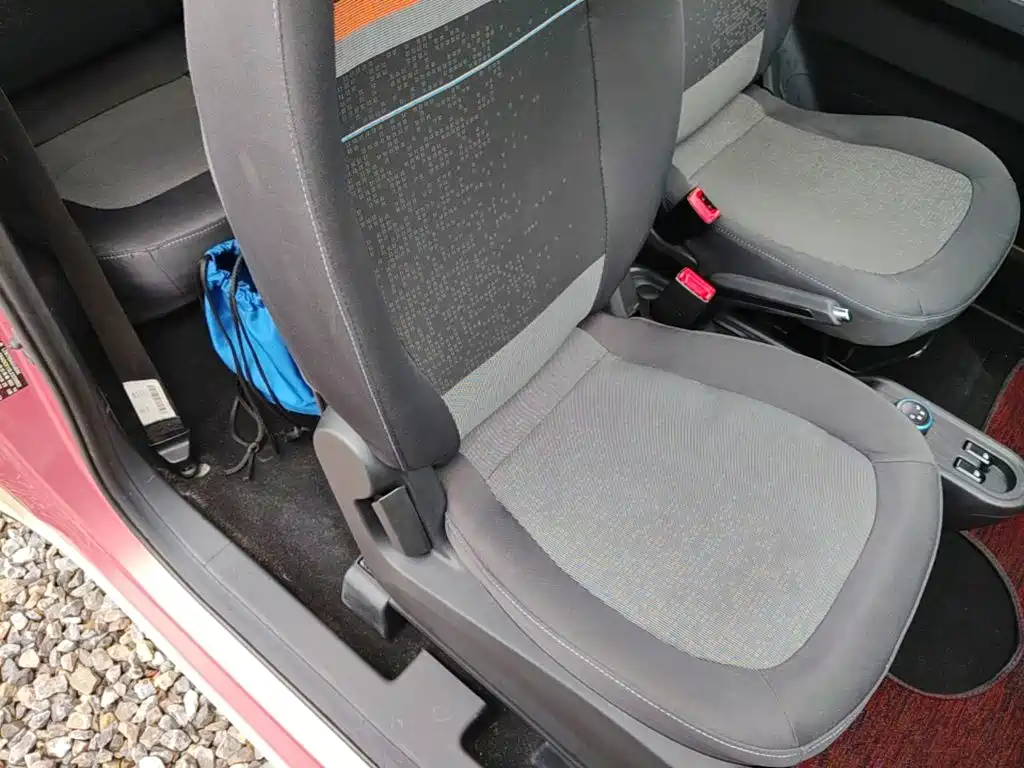 Wuling MINIEV — миниатюра 25