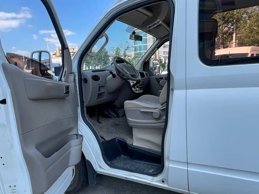 MAXUS V80 — миниатюра 11