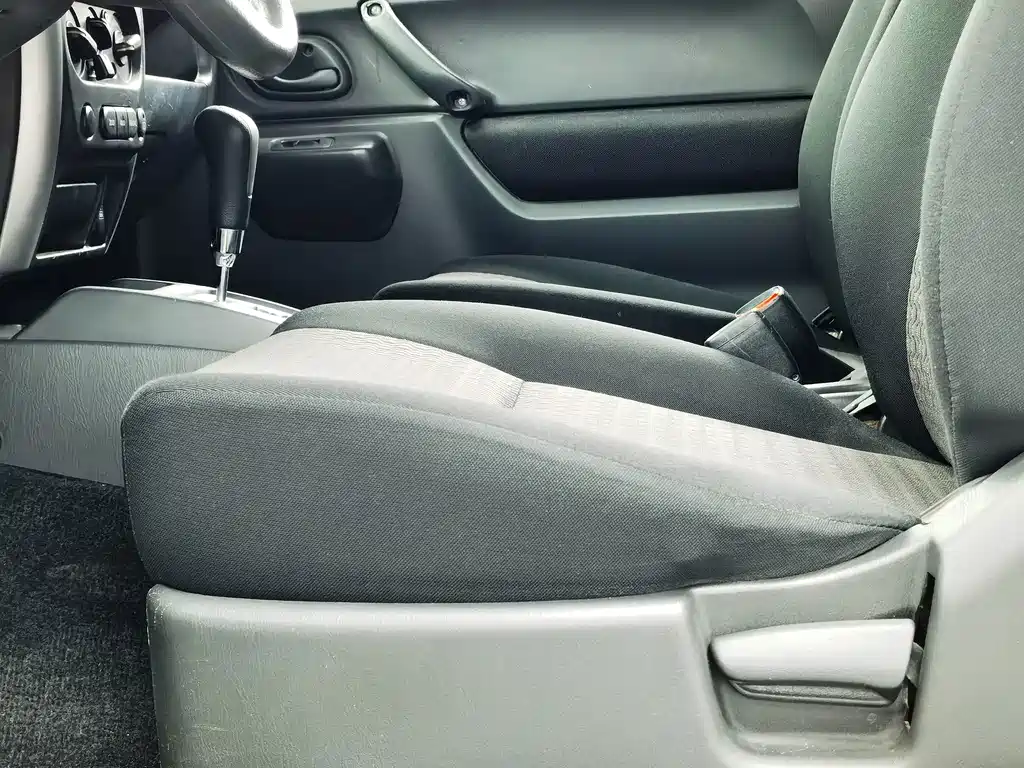 Suzuki Jimny — миниатюра 11
