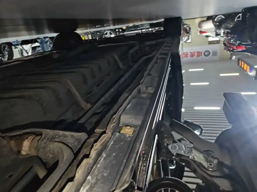 Toyota Alphard — миниатюра 22