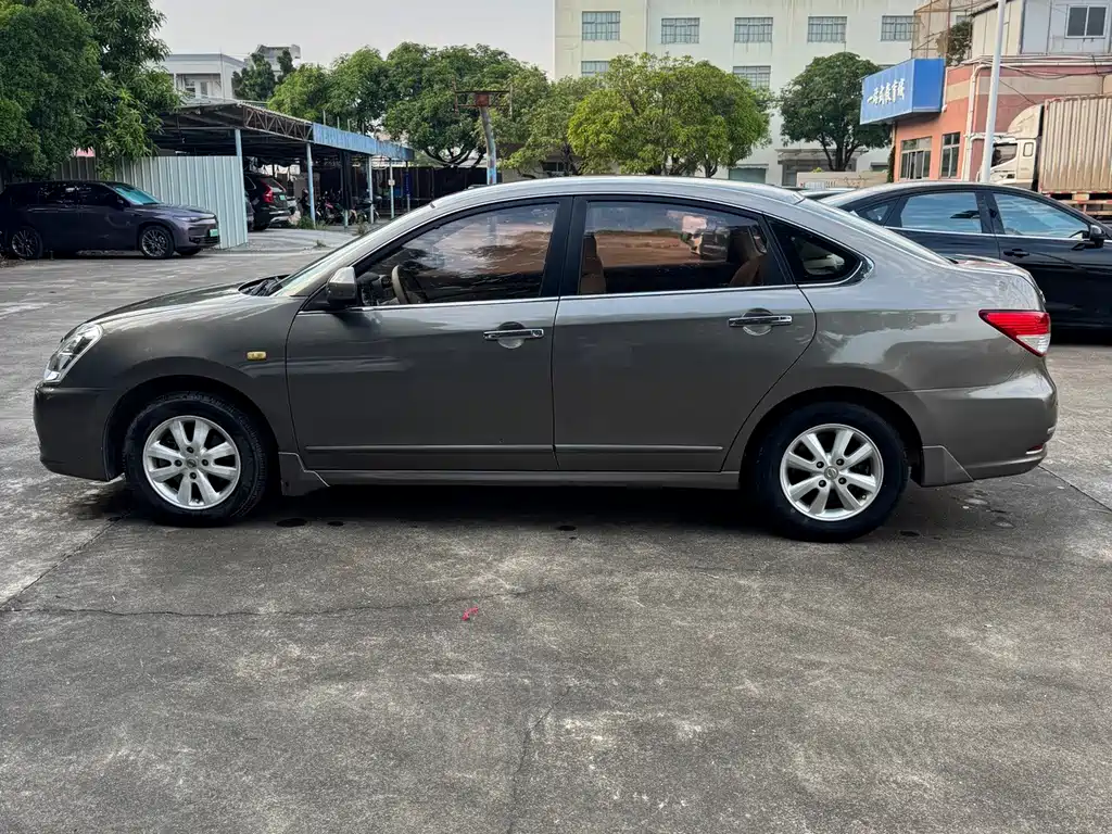 Nissan Sylphy — миниатюра 6