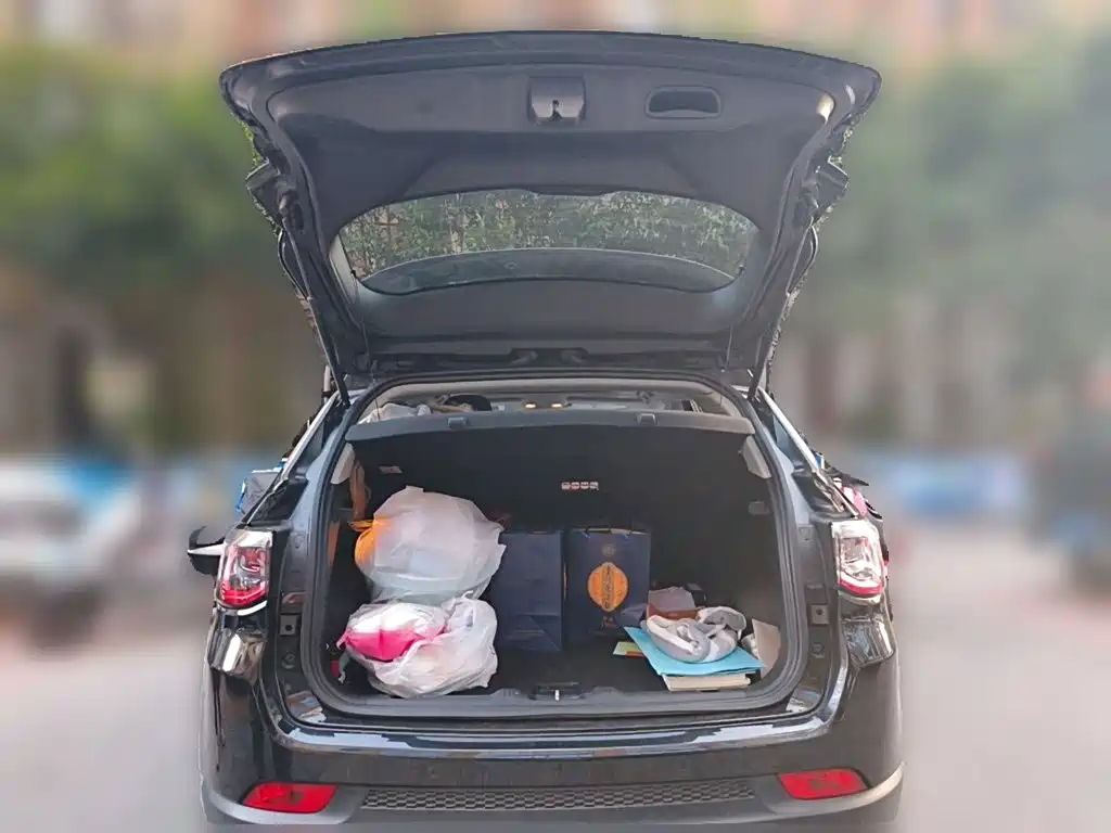 Jeep Compass — миниатюра 15