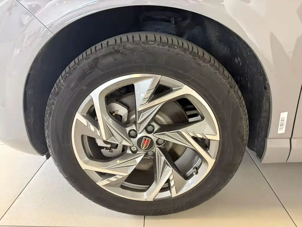 Hongqi HS3 2.0T 4WD Aspire Edition, фото 19