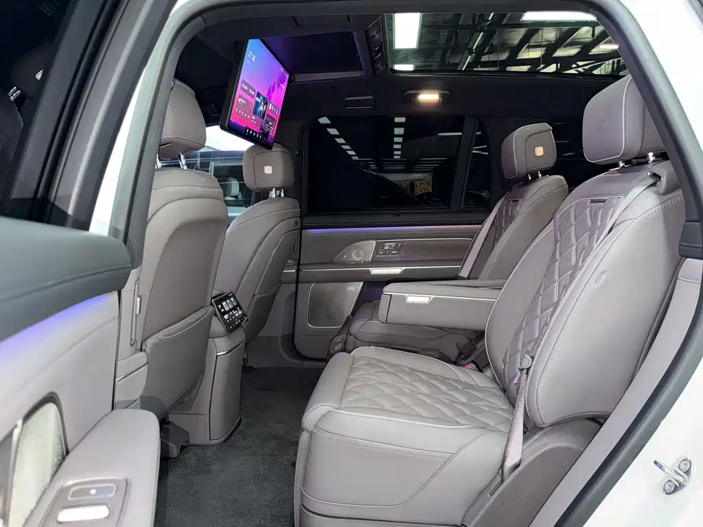 NIO ES8 2026 мест Executive