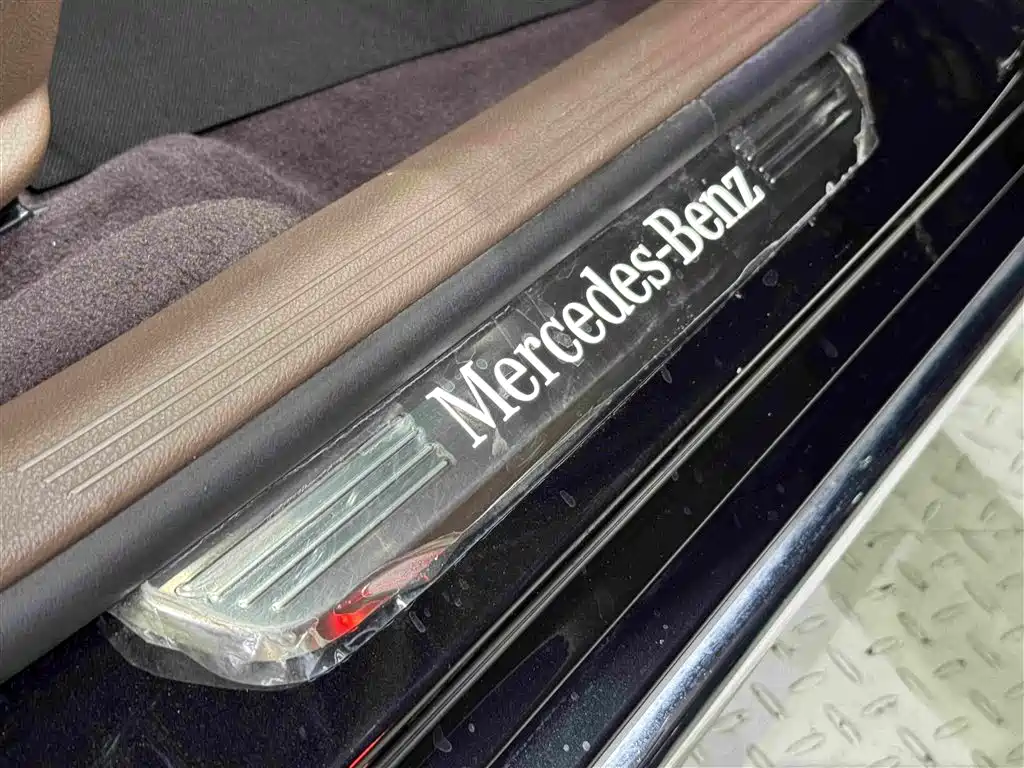 Mercedes-Benz E-Class — миниатюра 29