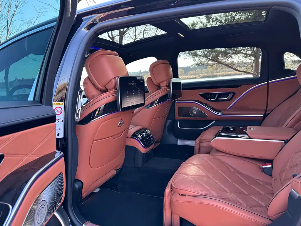 Mercedes-Benz S-Class — миниатюра 11