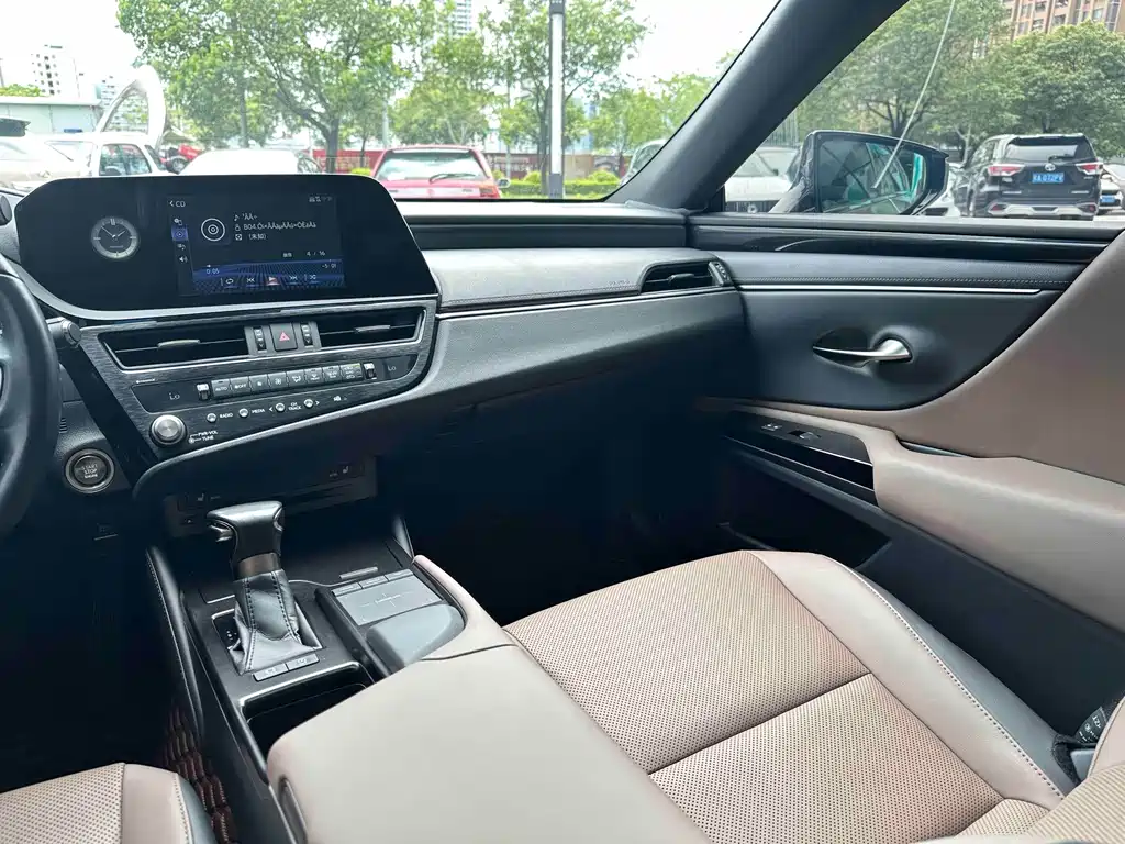 Lexus ES — фотографии объявления, Фото 18