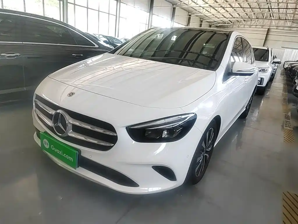 Mercedes-Benz B-Class 2021