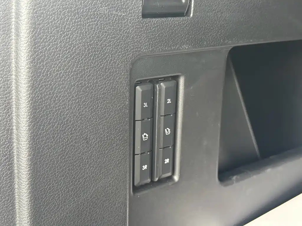 Lincoln Navigator — миниатюра 15