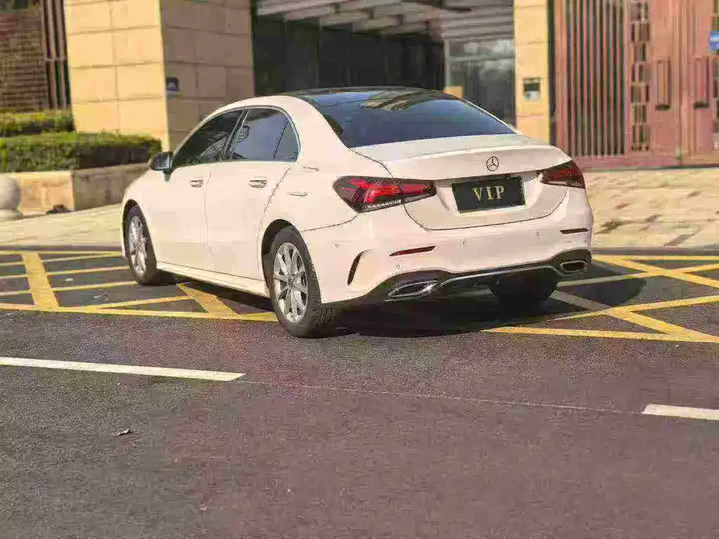 MERCEDES-BENZ A CLASS