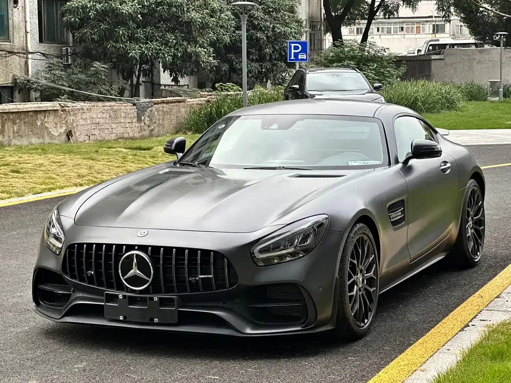 MERCEDES-BENZ AMG GT