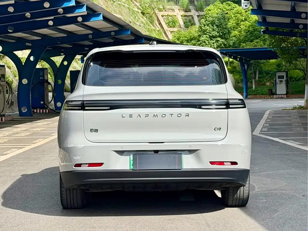 Leapmotor Leapmotor C10 — миниатюра 12
