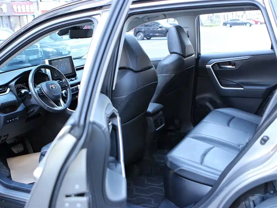 TOYOTA RAV4 RONGFANG