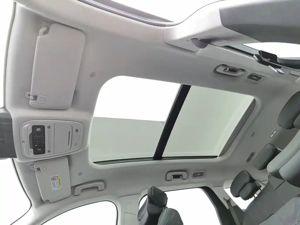 Ford Edge — миниатюра 14