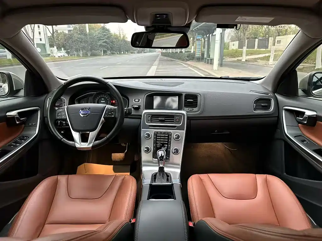 Volvo S60 2015 S60L 2.0T