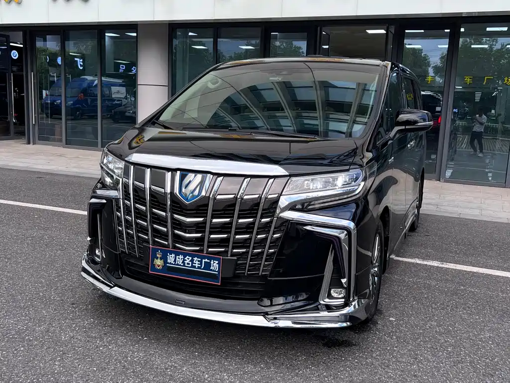 Toyota Alphard — миниатюра 2